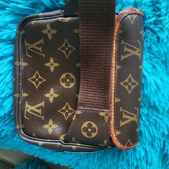 LOUIS VUITTON - AUTHENTIC UNISEX MONOGRAM BOSPHORE FANNY PACK - Picture 9 of 11